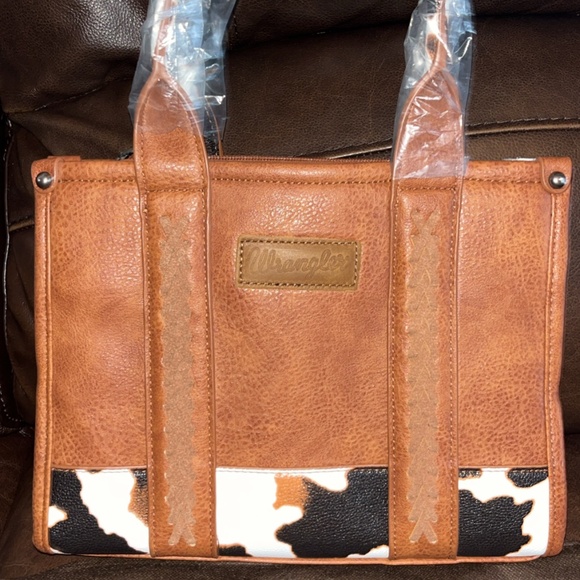Wrangler Cow Print Crossbody New with tags - Picture 4 of 9